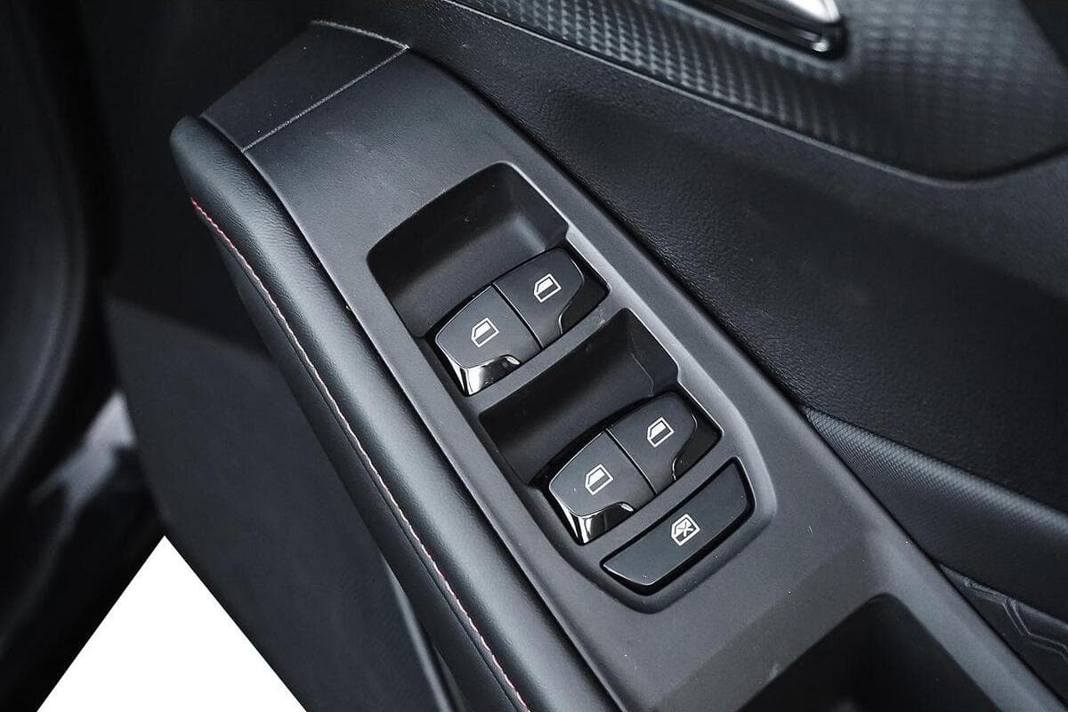 2025 MG MG5 Essence Auto MY25 image 19