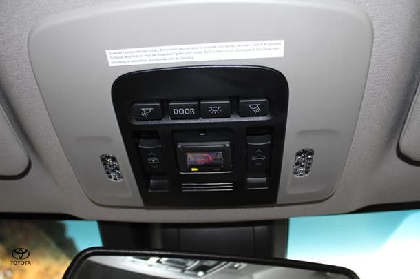 2023 Toyota Camry Hybrid SL image 24