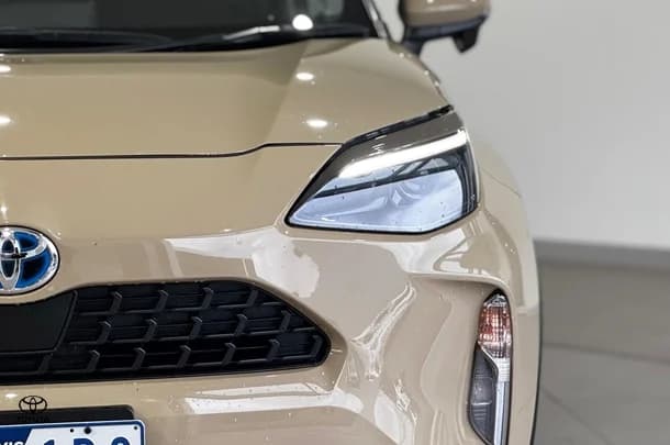 2021 Toyota Yaris Cross Hybrid GX image 6
