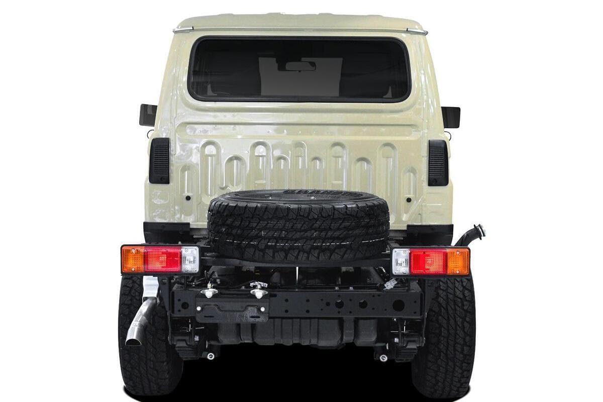 2024 Toyota Landcruiser GXL Manual 4x4 Double Cab image 3