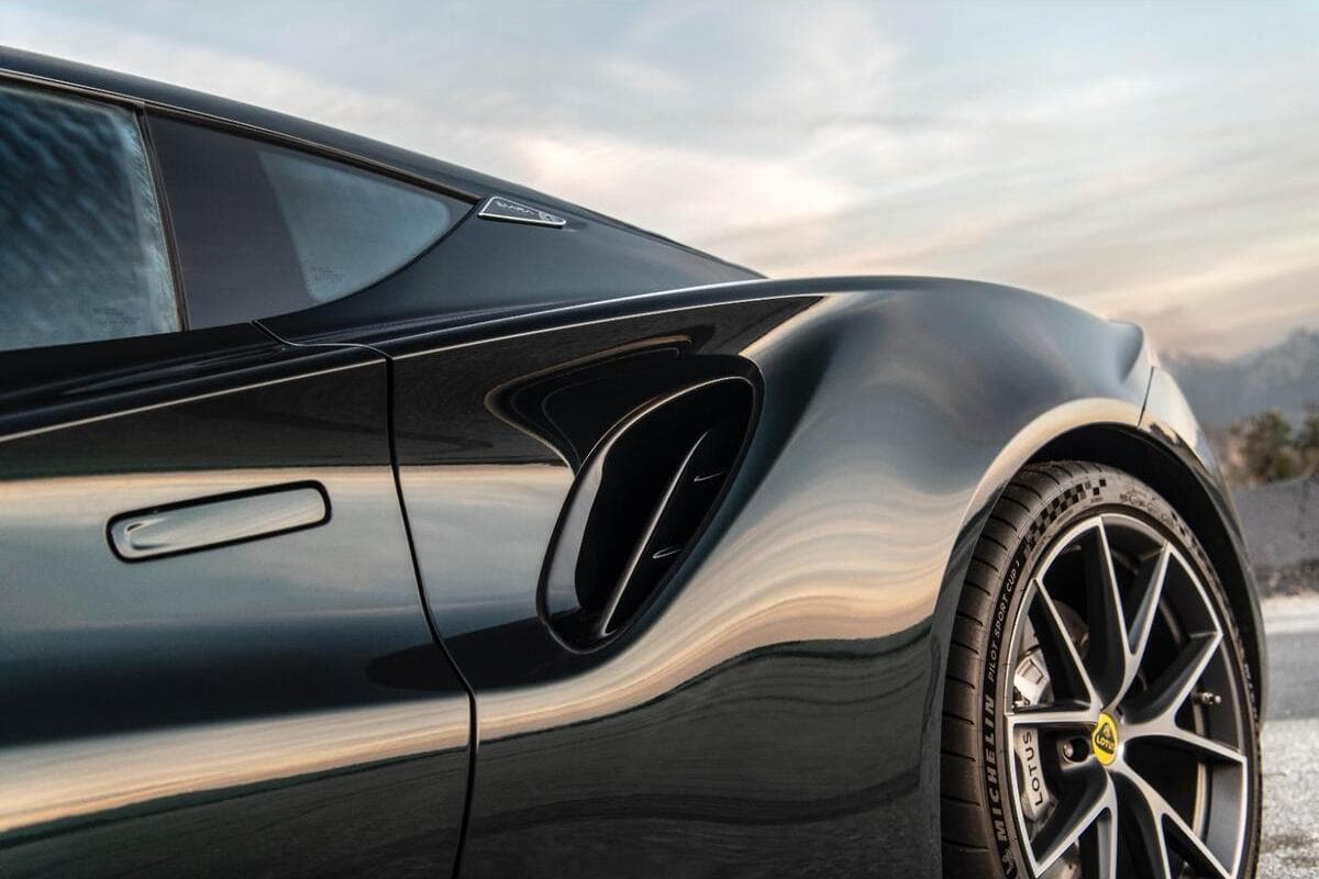2025 Lotus Emira 2.0T DCT First Edition Auto MY24 image 10
