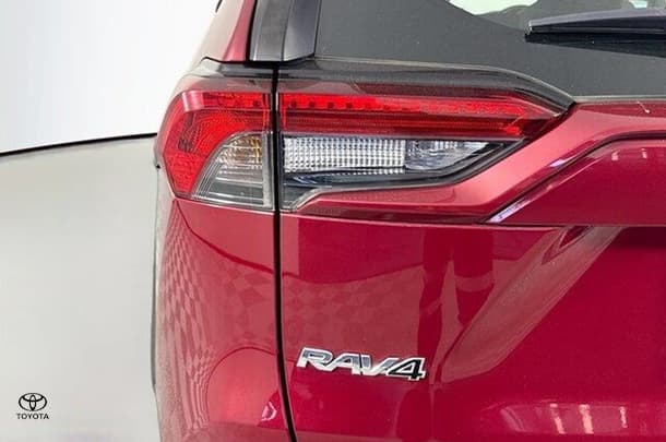 2023 Toyota Rav4 Hybrid GX image 8