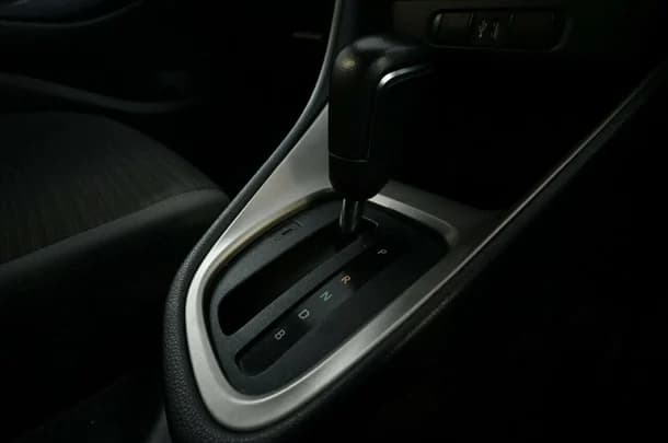 2020 Toyota Yaris SX image 13