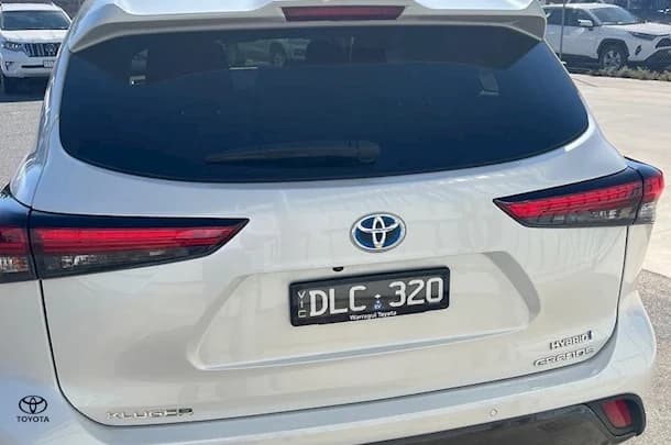 2023 Toyota Kluger Hybrid AWD GRANDE image 10