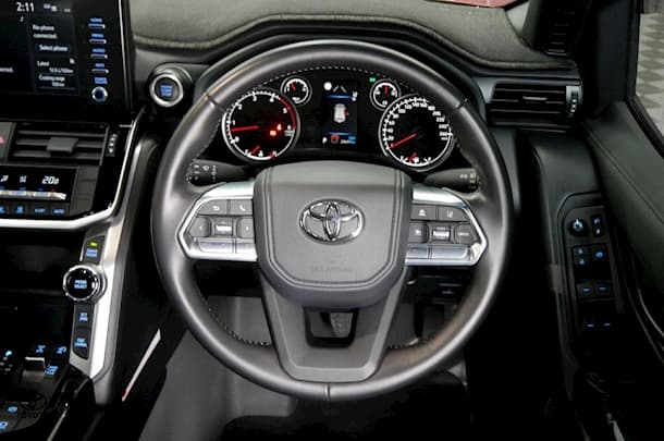 2024 Toyota Landcruiser GX image 10