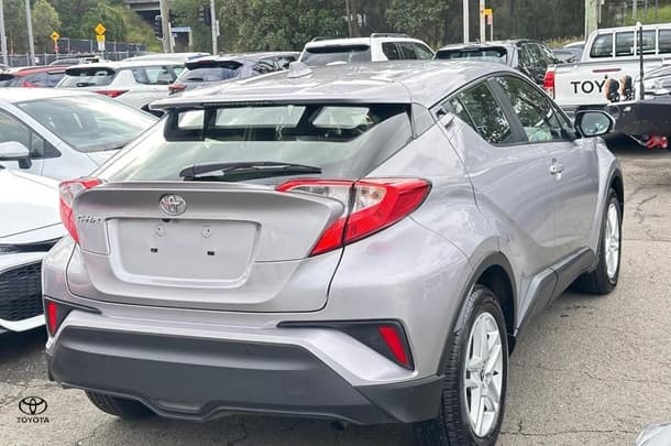 2022 Toyota C-HR GXL-2WD image 8