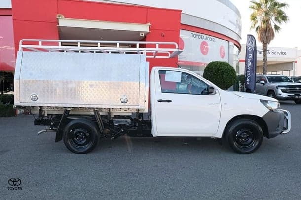 2021 Toyota Hilux 4x2 Workmate image 5