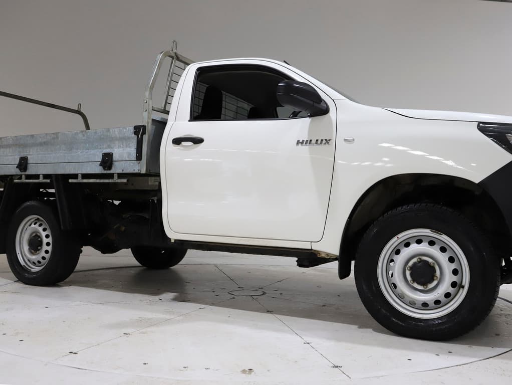 2021 Toyota Hilux Workmate image 18