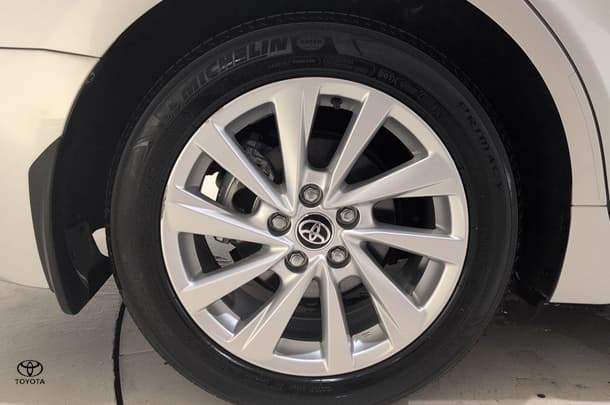 2021 Toyota Camry Hybrid Ascent Sport image 11