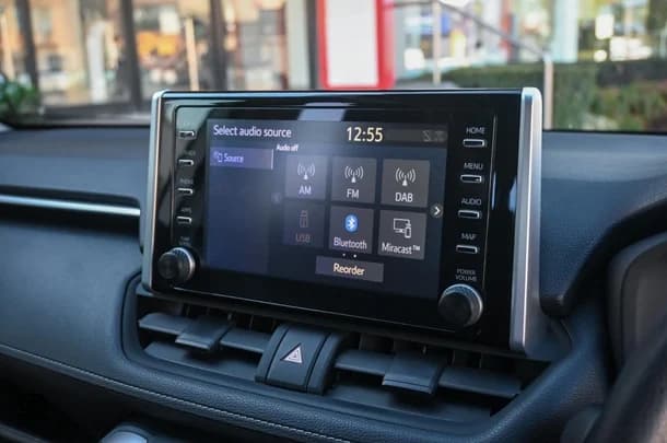 2019 TOYOTA RAV4 GX-2WD image 17
