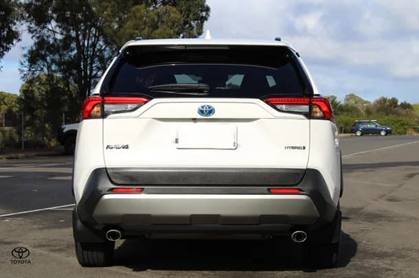 2024 Toyota RAV4 Hybrid GXL AWD image 10