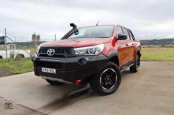 2018 Toyota Hilux 4x4 Rugged X image 3