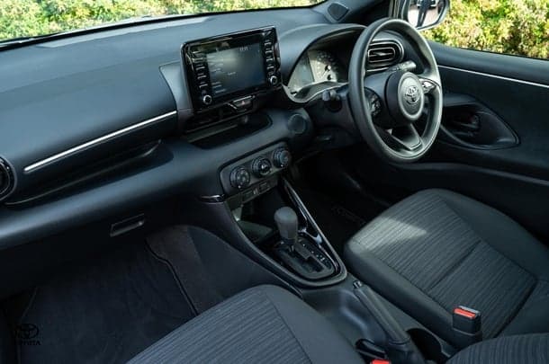 2023 TOYOTA Yaris Ascent Sport image 8