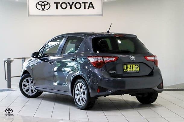 2018 Toyota YARIS Ascent image 6