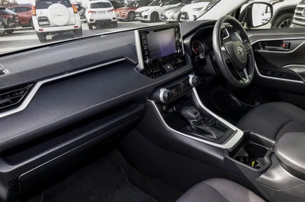 2020 Toyota RAV4 GX-2WD image 8