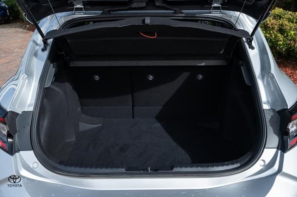 2024 TOYOTA Corolla Hatch Hybrid ZR image 27