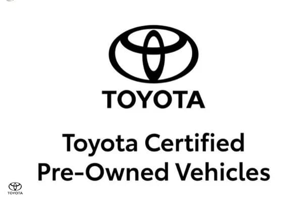 2016 Toyota Camry Atara S image 2