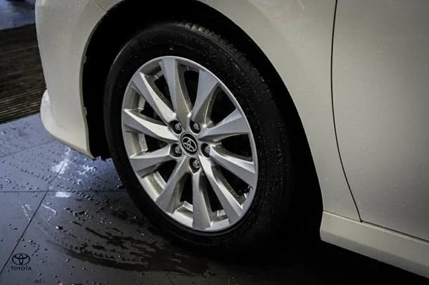 2020 Toyota Camry Hybrid Ascent image 4