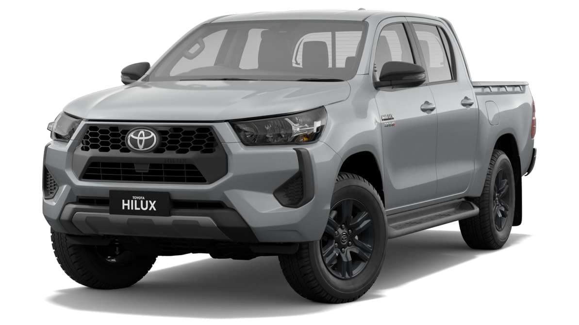 2025 Toyota Hilux 4x4 SR Diesel Double-Cab Pick-Up image 4
