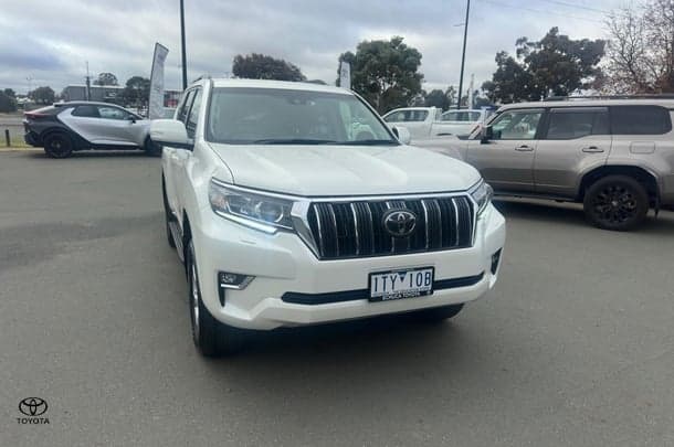 2021 Toyota Prado GXL image 2