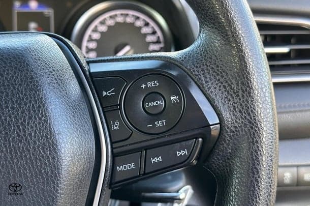 2022 Toyota Camry Ascent image 16