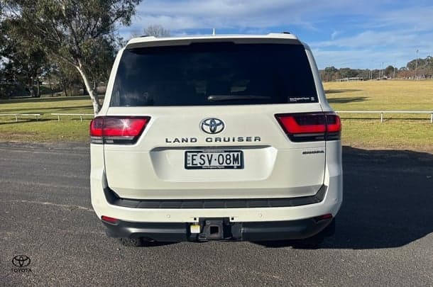 2022 Toyota Landcruiser Sahara image 7