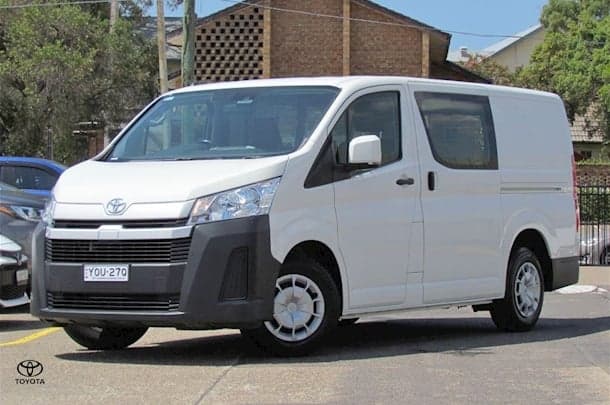 2020 Toyota Hiace LWB image 3