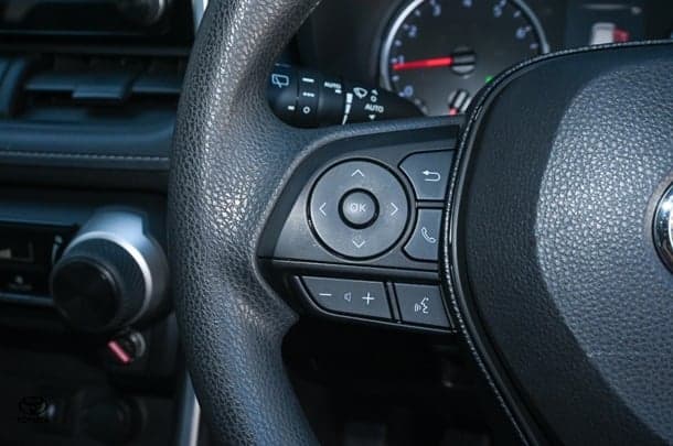 2019 TOYOTA RAV4 GX-2WD image 12