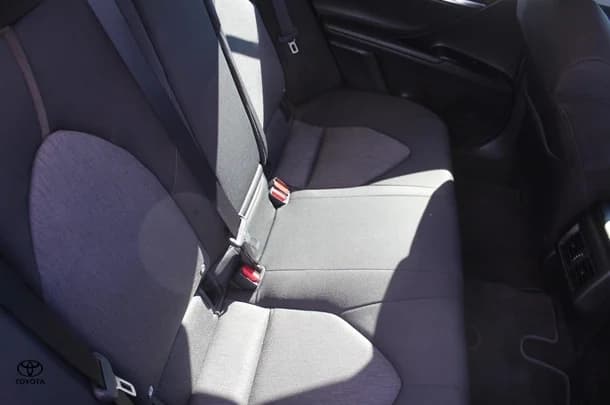 2020 Toyota Camry Ascent image 15