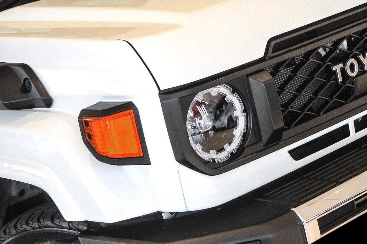 2024 Toyota Landcruiser GXL Troopcarrier Auto 4x4 image 17