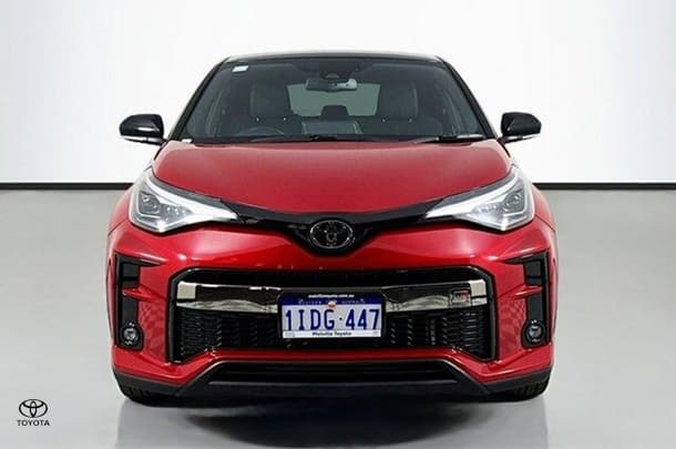 2021 Toyota C-HR Hybrid GR-S image 2
