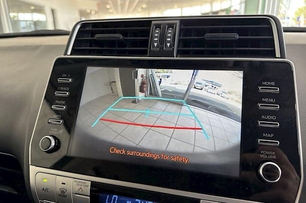 2022 Toyota Prado GXL image 24