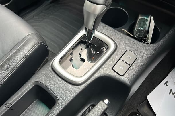 2022 Toyota Hilux 4x4 SR5 image 45