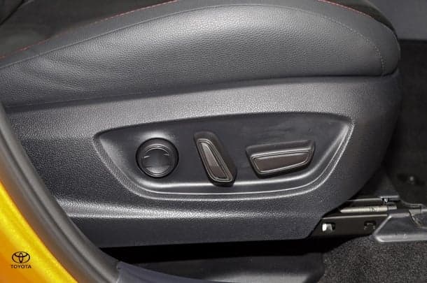 2023 Toyota C-HR Hybrid GR-S image 4