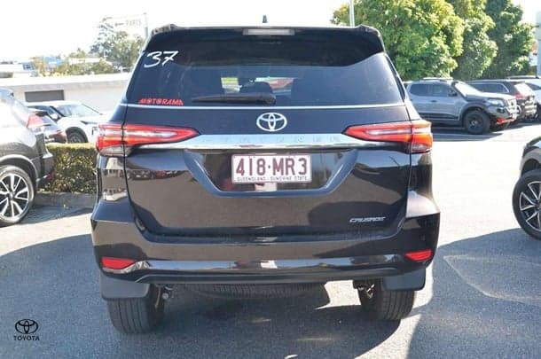 2023 Toyota Fortuner Crusade image 7