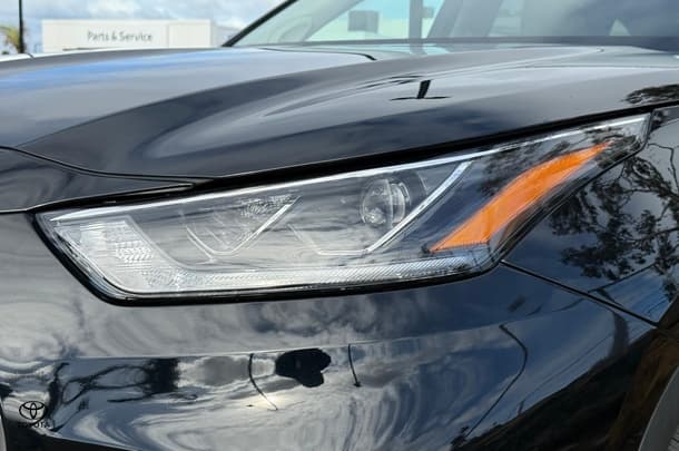 2023 Toyota Kluger 4x2 GRANDE image 19
