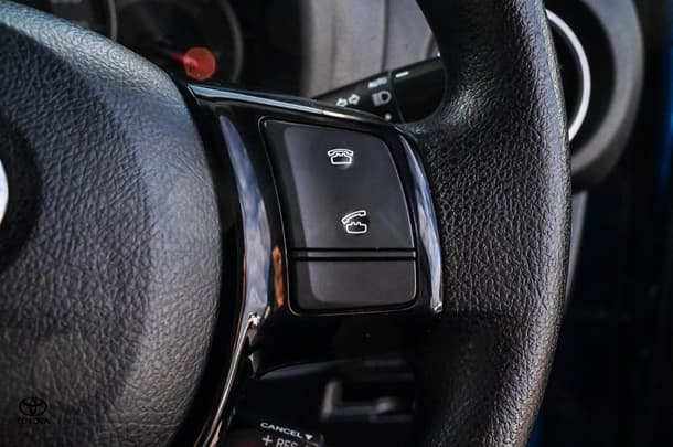 2018 Toyota Yaris ASCENT image 15