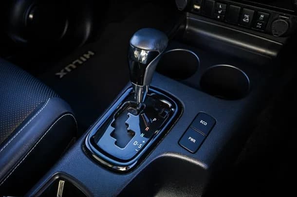 2022 Toyota Hilux 4x4 Rogue image 21