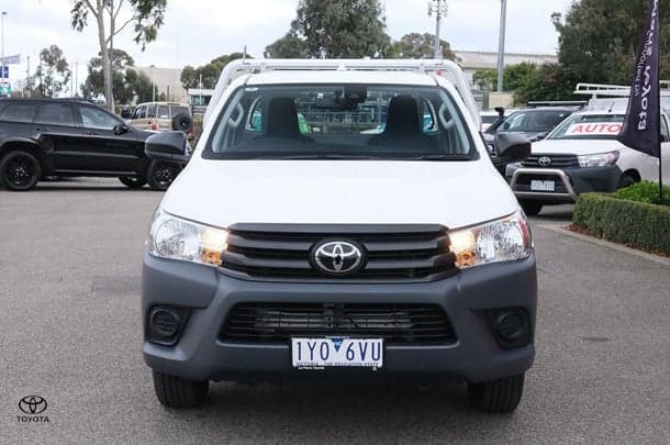2023 Toyota Hilux 4x2 Workmate image 3