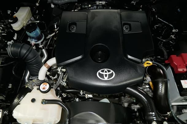 2024 Toyota Hilux 4x4 SR5 image 25