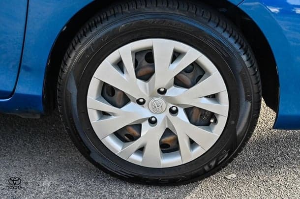 2018 Toyota Yaris ASCENT image 9
