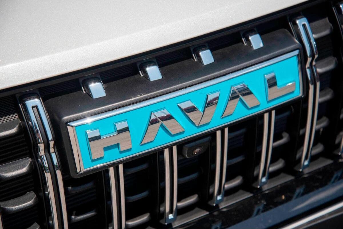2024 GWM Haval Jolion Lux Hybrid Auto image 11