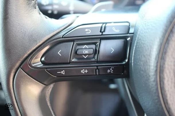 2023 Toyota Yaris Cross GX image 19