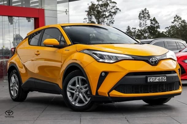 2021 Toyota CH-R GXL AWD image 2