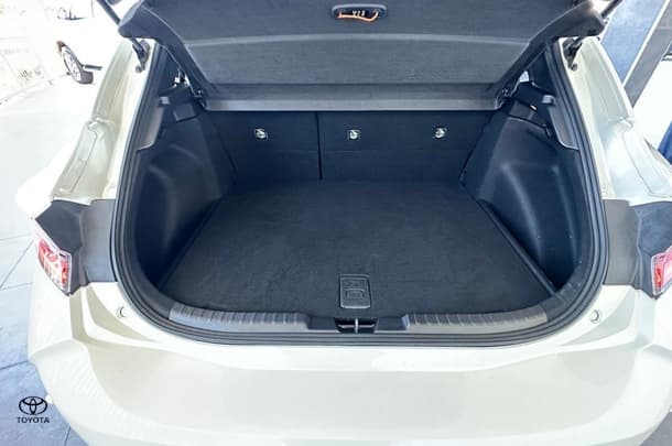 2018 Toyota Corolla Ascent Sport image 14