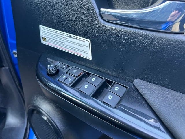 2022 Toyota HILUX SR5 image 14