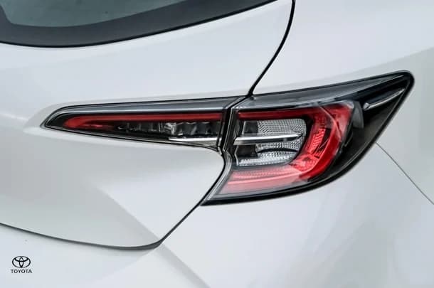2019 Toyota COROLLA Ascent Sport image 19