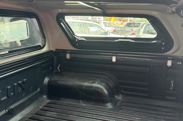2022 Toyota Hilux SR5 image 20