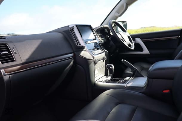 2020 Toyota Landcruiser VX image 29