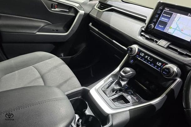 2019 Toyota RAV4 GXL-2WD image 25